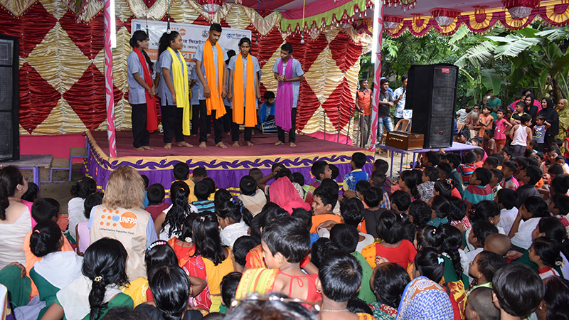 Awareness-raising-Theatre-show-Alor-Pothe-(On-the-way-to-Enlightenment)-organized-by-ASTHA-project