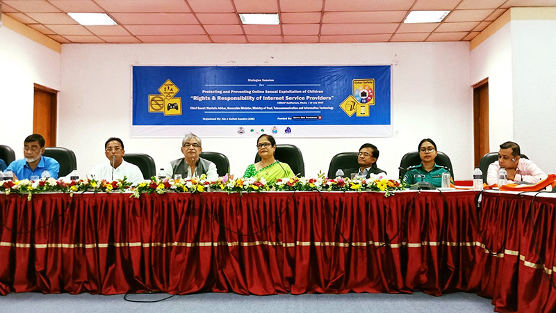 Speakers and Chief Guest Mr. Mostafa Jabbar, Honorable Minister, Ministry of Post and Telecommunication; Government officials; Mohammad Nazrul Islam Shamim, Public Prosecutor, Cyber Tribunal; Farida Yeasmin, Deputy Police Commissioner, Women Support & Investigation Division, Dhaka Metropolitan Police, Dhaka