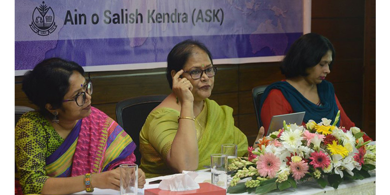 'Panel Discussion on Universal Periodic Review' by Sheepa Hafiza, Lubna Yasin, UNDP - Human Rights Programme